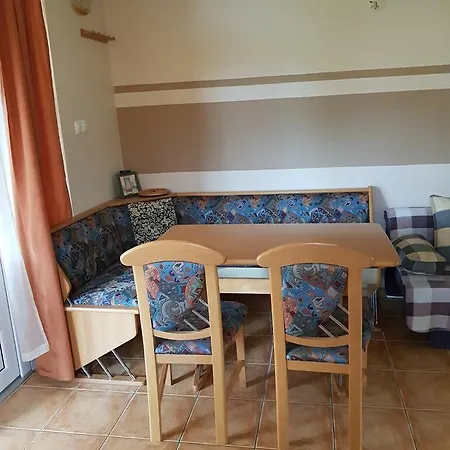 Lívia Apartman Apartmán *